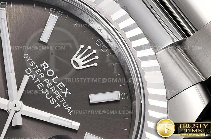 1212 R2DJ0257B – DJ2 41mm Oys Cozy 660